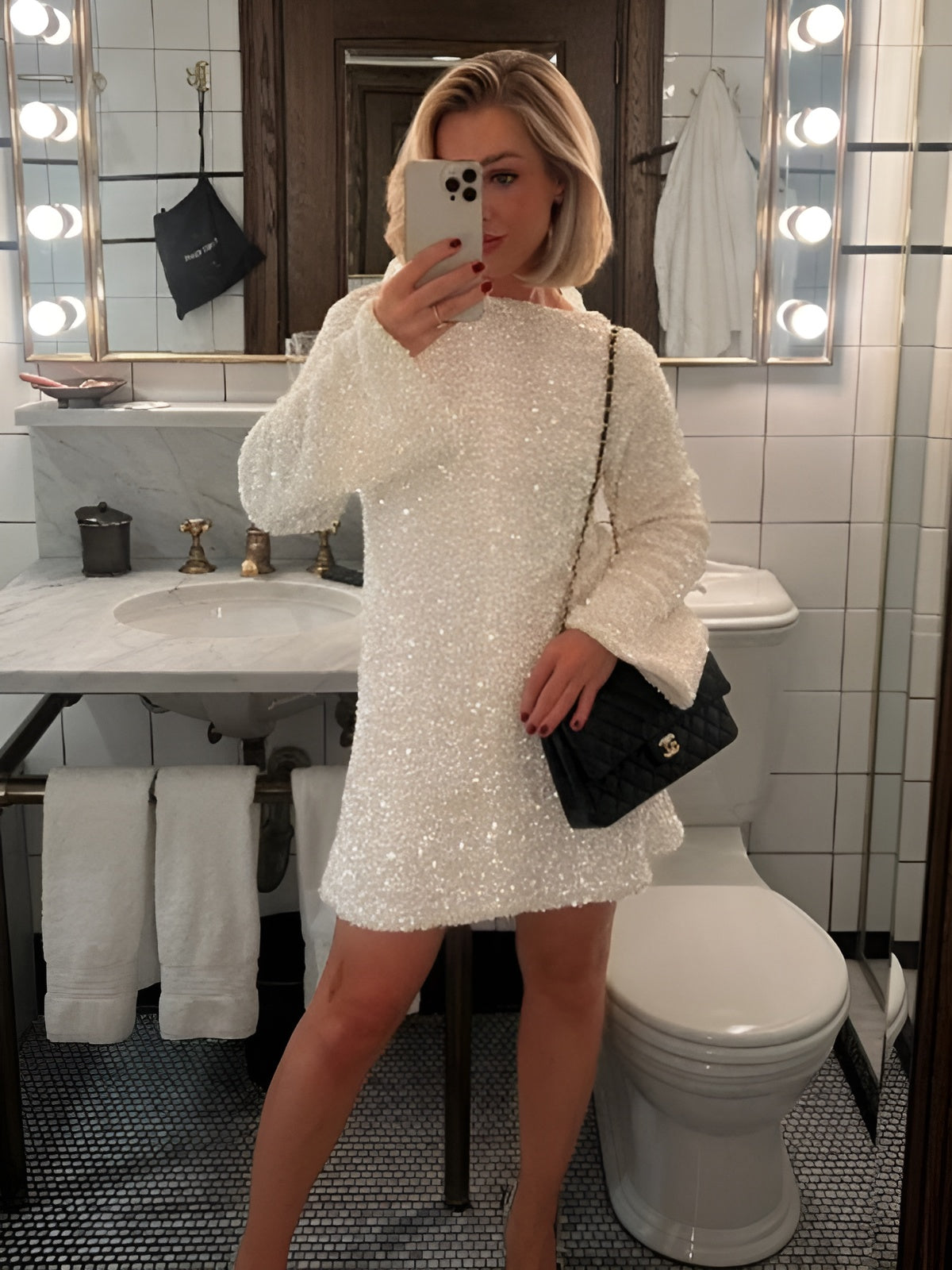 Carina - Robe en sequins avec volants