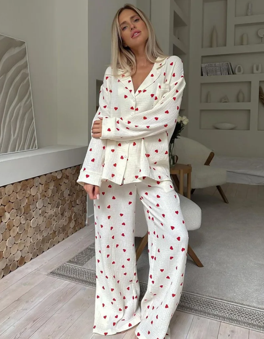 Amarie – Pyjama à cœurs – T-shirt à manches longues et pantalon